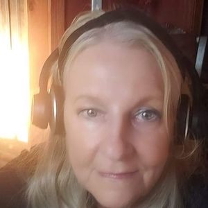 Meet your Posher, Regina